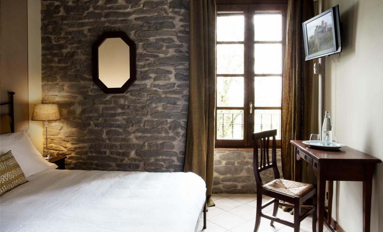 La Locanda Del Borgo Torrechiara Buitenkant foto